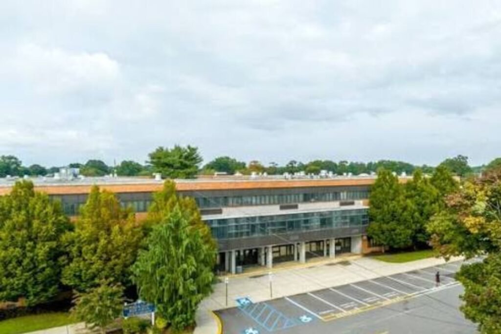 Sanford H. Calhoun High School
